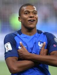 See more of kylian mbappé on facebook. Kilian Mbappe Biografiya Lichnaya Zhizn Foto Futbol Biography Life