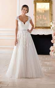 Romantic Cap Sleeve Wedding Dress With Cameo Back Stella York Wedding Dress Cap Sleeves Romantic Wedding Dress Lace Wedding Dresses