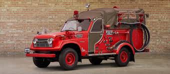 Ini tersedia dalam 6 warna, 2 varian, 1 pilihan mesin, dan 1 opsi transmisi: Land Cruiser Heritage Museum 1979 Fj56