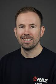 Ansprechpartner*innen