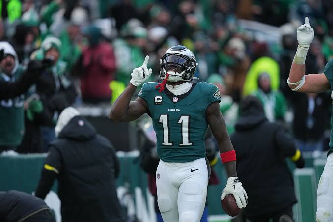 NFL Notes: Are Patriots primed to overpay in trade for A.J. Brown?