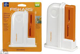 Kristina shows in this instructional video how to sharpen your fabric scissors correctly. Fiskars Scissors Sharpener Hilo Grow Shop