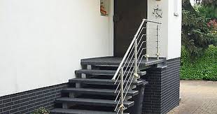 Treppe Aussen Haus Eingang Podest Naturstein Granit Beton Stufe Tritt Grunlich Ebay Treppe Aussen Aussen Hauser Aussentreppe