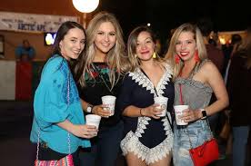 Best bars where you can meet singles in san antonio the san antonio nightlife is vibrant and full of life, giving singles opportunities to mingle. Top 10 Cities For Curvy Singles