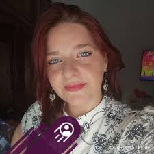 Oggi vi porto in un posto paradisiaco ad Ischia, si chiama la scannella ed  è un lido incastrato in una roccia con tre piscine termali . Il costo è  davvero molto basso ,