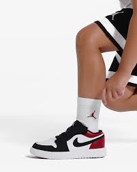 We're creating the largest air jordan collection in the world — be a part of history. Jordan 1 Low Alt Younger Kids Shoe Nike Sg