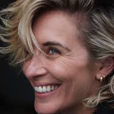 The Castle Rock Mystery Gang: Vicky McClure: 9780702324024: Amazon.com:  Books