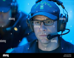 Mine countermeasure ship uss chief hi-res stock photography and images