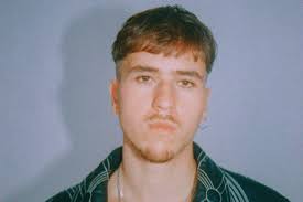 Adrien Raymond, auteur sur Tribune de Lyon