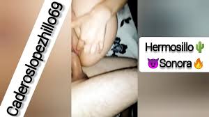 MI FLAQUITA TIENE UNA VAGINA BIEN APRETADA - XNXX.COM