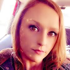 Lori Sisson's Instagram, Twitter & Facebook