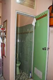 Tidak hanya tahan rembesan air, namun juga lebih awet dan harganya cukup terjangkau. Contoh Gambar Pintu Pvc Dan Harganya Rumah Rumah Kayu Kamar Mandi