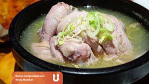 Kemudian campuran sayuran seperti wortel, kol akan membantu memenuhi vitamin dan nutrisi. Resep Sup Ayam Kampung Sederhana Untuk Pemula Kumparan Com