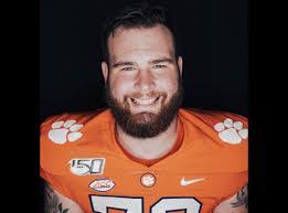 Sean Pollard's Instagram, Twitter & Facebook