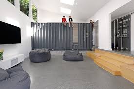 Dream house plans with outdoor courtyards. A Container House By Paul Michael Davis Architects Livegreenblog