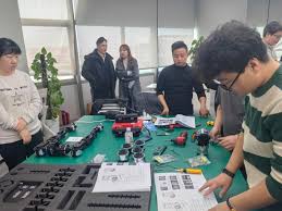 开源的风吹向了机器人人形机器人两三年内有望降至5万元