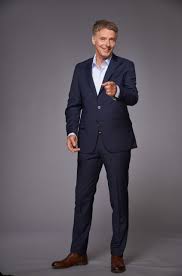 Geschäftsgegenstand dieses unternehmens ist die erstellung und realisierung von konzepten im . Jorg Pilawa Auch In Diesem Jahr Wieder Am Start Die Silvester Show Mit Jorg Pilawa Und Francine Jordi Smago