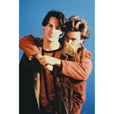 Along the way they turn tricks for money and drugs, eventually attracting the attention of a wealthy benefactor and sexual deviant. River Phoenix Keanu Reeves My Own Private Idaho 24x36 Poster Walmart Com Walmart Com