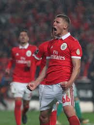 Pin De Foot365 Em Slbenfica Sport Lisboa E Benfica Futebol Memes De Futebol