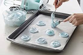 Meringue powder is a substitute for the egg whites traditionally used in meringue and is often used for baking and decorating cakes. Wilton Meringue Powder Egg White Substitute 8 Oz In Dubai Uae Whizz Dusting Powders