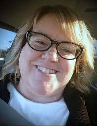 Michelle Slagle's Instagram, Twitter & Facebook