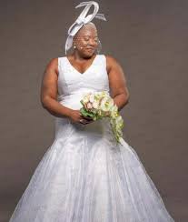 We may receive commissions on purchases made from our chosen links. Photos Wedding Dresses For Plus Size Women Sa411