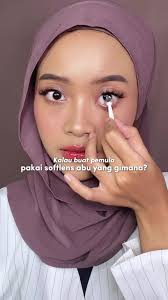 Nih buat yang masih bingung pakai softlens abu yang bagus buat pemula aku  kasih 2 rekomendasinya #softlens #rekomendasisoftlens @Spex Symbol Official