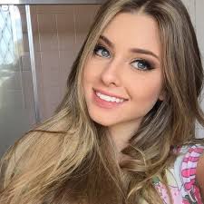 If you had to choose just one color to make an entire quilt, what would it  be? 🎨