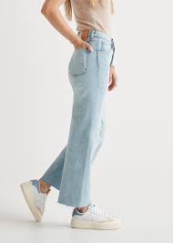 Women's High Rise Wide Leg Light Wash Stretch Jeans
