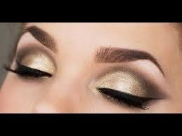 Makeup Tips For Older Women How To Apply Eye Makeup Over 40 Makeup Sariyah Magazine Pretty Eye Makeup Eye Makeup Applying Eye Makeup