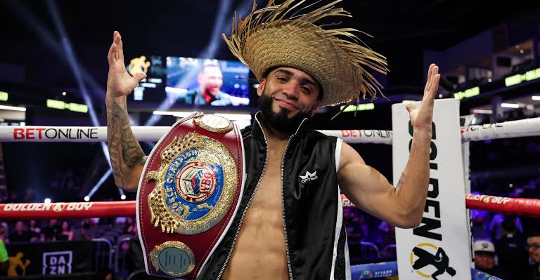 Oscar Collazo injured, Sandoval flyweight title fight off | Bad Left Hook