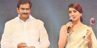 Social Media An Integral Part Of Modern Day Life Says Samantha The New Indian Express Thank you @smsummit_awards for honouring me with the 'music sensation on social media' award! new indian express