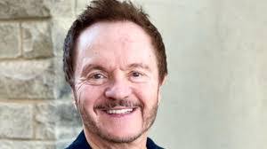 Dale Everett's Instagram, Twitter & Facebook