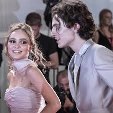 Timothee chalamet is reportedly single. Timothee Chalamet Was Embarrassed Over Lily Rose Depp Pics E Online Deutschland
