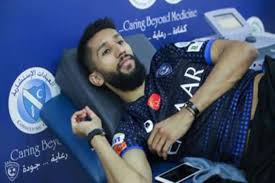 غادر سلمان الفرج قائد فريق الكرة بنادي الهلال، اليوم الأحد، السعودية في طريقة لبدء رحلة العلاج من الإصابة التي تعرض لها في مفصل القدم خلال احتكاك وقع بينه وبين بيتروس لاعب النصر في مباراة كأس السوبر السعودي. Ø¨Ø³Ø¨Ø¨ Ø¥ØµØ§Ø¨Ø© Ø§Ù„Ø¸Ù‡Ø± Ø§Ù„Ù‡Ù„Ø§Ù„ ÙŠ Ø­Ø¯Ø¯ Ù…Ø¯Ø© ØºÙŠØ§Ø¨ Ø³Ù„Ù…Ø§Ù† Ø§Ù„ÙØ±Ø¬ ØµØ­ÙŠÙØ© Ø§Ù„Ù…ÙˆØ§Ø·Ù† Ø§Ù„Ø¥Ù„ÙƒØªØ±ÙˆÙ†ÙŠØ©