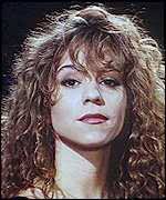 Mariah's HS classmates rooting for her at Grammy's