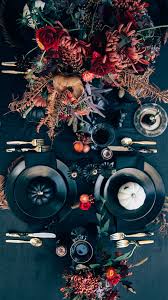 (via boulder locavore ) ghoulish red velvet cake: Halloween Dinner Party Inspiration Twink Sis