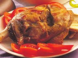 1 kg kemikli et2 adet orta boy domates1 adet orta boy kuru soğanpatatestuzsuyağsalça, 1 kg kemikli et, 2 adet orta boy domates, 1 adet orta boy kuru soğan, patates, tuz, su, yağ, salça. Firinda Et Resimli Tarifi Ne Pisirsem