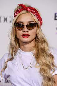 41 Hot Bandana Hairstyles And Headband Looks To Copy 2020 Update Bandana Hairstyles For Long Hair Bandana Hairstyles Headband Hairstyles