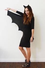 Costume maléfique vient en tout black tout comme le costume angelina jolie maléfique, mais nous pouvons ajouter sur les accents de col de tulle violet et vert (comme ce croquis) supplémentaire pour notre costume maléfique deluxe pour apporter certains de disney incroyable look design. Diy Fabriquer Un Deguisement Simple Original Pour Adulte Ou Enfant I Blog Ma Maison Beko