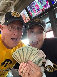 Winning Jinhsi's Weapon in 10 Pulls