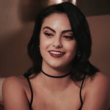 Veronica lodge (camila mendes) wears this dark purple lip liner throughout season 1 of riverdale. Veronica Lodge U Tvitteri My Archiekins Icon