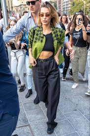 Each and every ensemble she steps out in surpasses her last, arguably even outdoing her sister gigi's unbeatable style (though we are. 22 Bella Hadid Outfits Bella Hadid Street Style