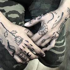 Small Tattoos Ideas For Men And Women Best Tattoos Ideas With Photos Tattoos Hand Tattoos Grunge Tattoo