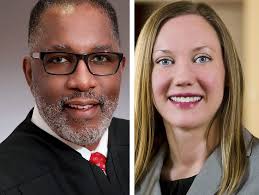 2 GOP justices face tough choice in gerrymandering case