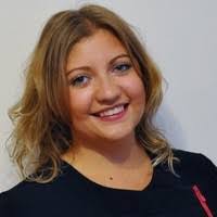 Carrie Pell's Instagram, Twitter & Facebook