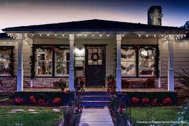 It is a decent size 2 story house with wrap around porch. Outside Christmas Light Ideas Houses Decorated With Christmas Lights