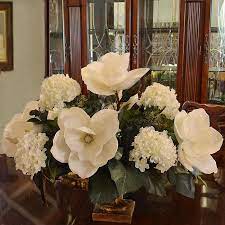 The gleaming, rich green leaves of magnolia add a magnificent, natural element to seasonal décor, and they can look rustic or elegant depending on your interiors. Pin On Flowers