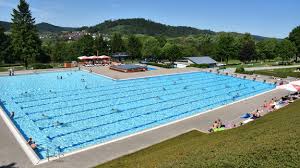 Vandalismus In Schwabisch Hall Unbekannte Randalieren Im Schenkensee Freibad Sudwest Presse Online