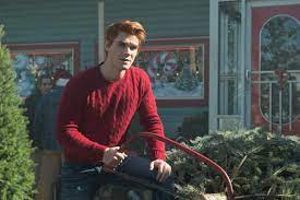This year, the show has decided to gift us with not one, but two kisses, not to mention a lackluster reveal in an otherwise intense episode. Riverdale Recap Season 2 Episode 9 We Finally Know Who The Black Hood Is Teen Vogue